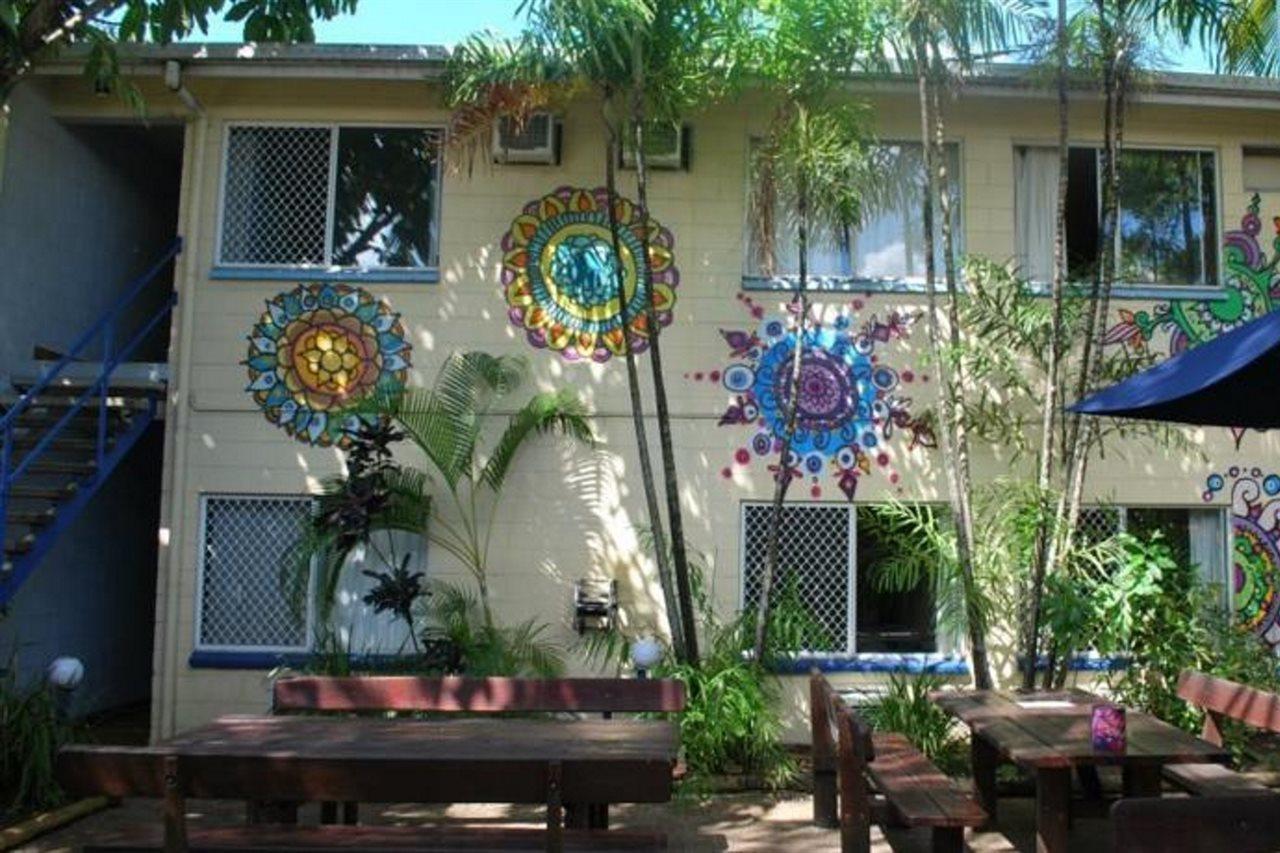 Mad Monkey Village Cairns Buitenkant foto