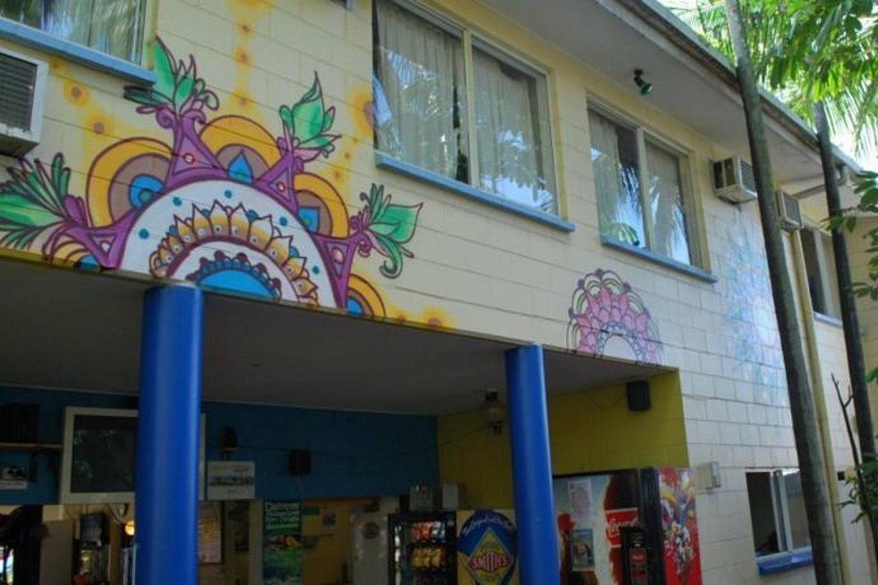 Mad Monkey Village Cairns Buitenkant foto