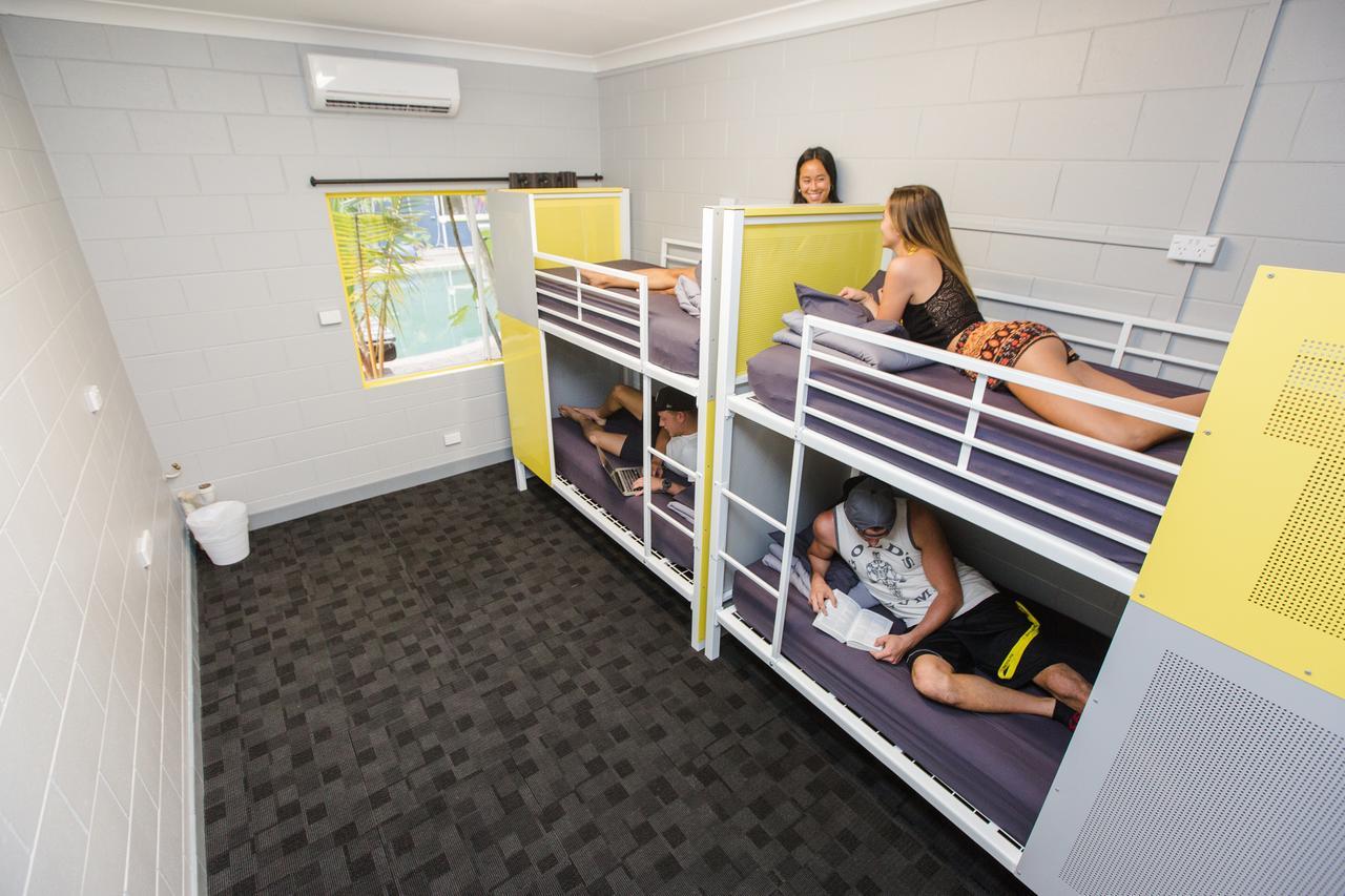 Mad Monkey Village Cairns Buitenkant foto