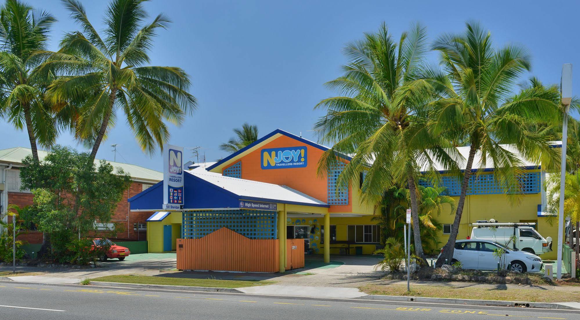 Mad Monkey Village Cairns Buitenkant foto